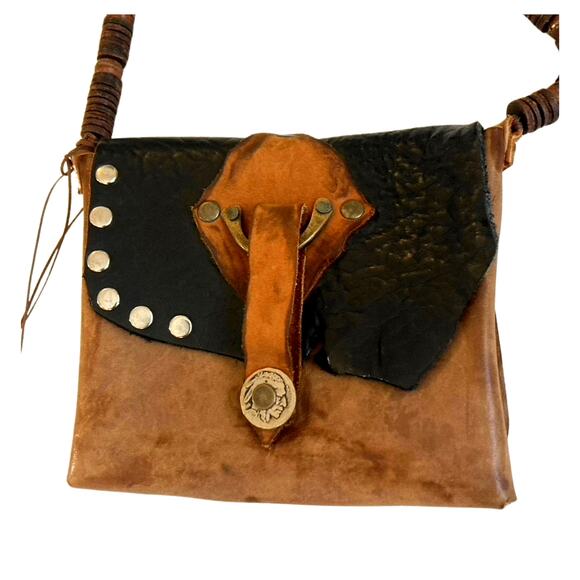 Vintage 1960s–70s Southwest Leather Crossbody Bag w/ Buffalo Nickel Closure - Picture 9 of 12